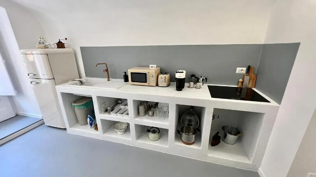 White Dome Retriet Apartment Bari