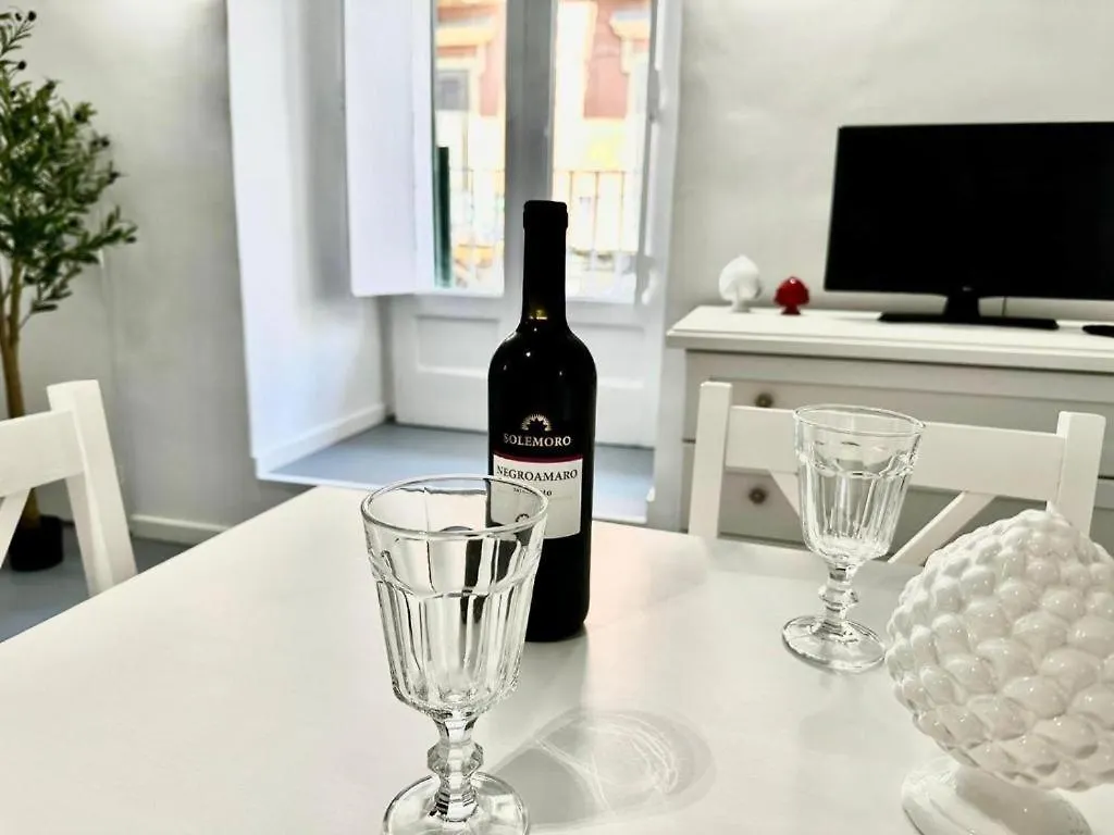 White Dome Retriet Apartment Bari Italy