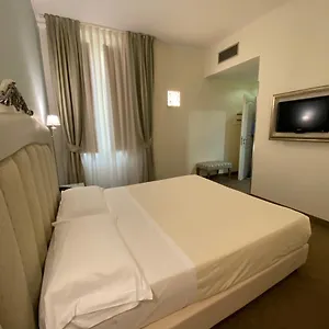 4* Otel Jr Oriente